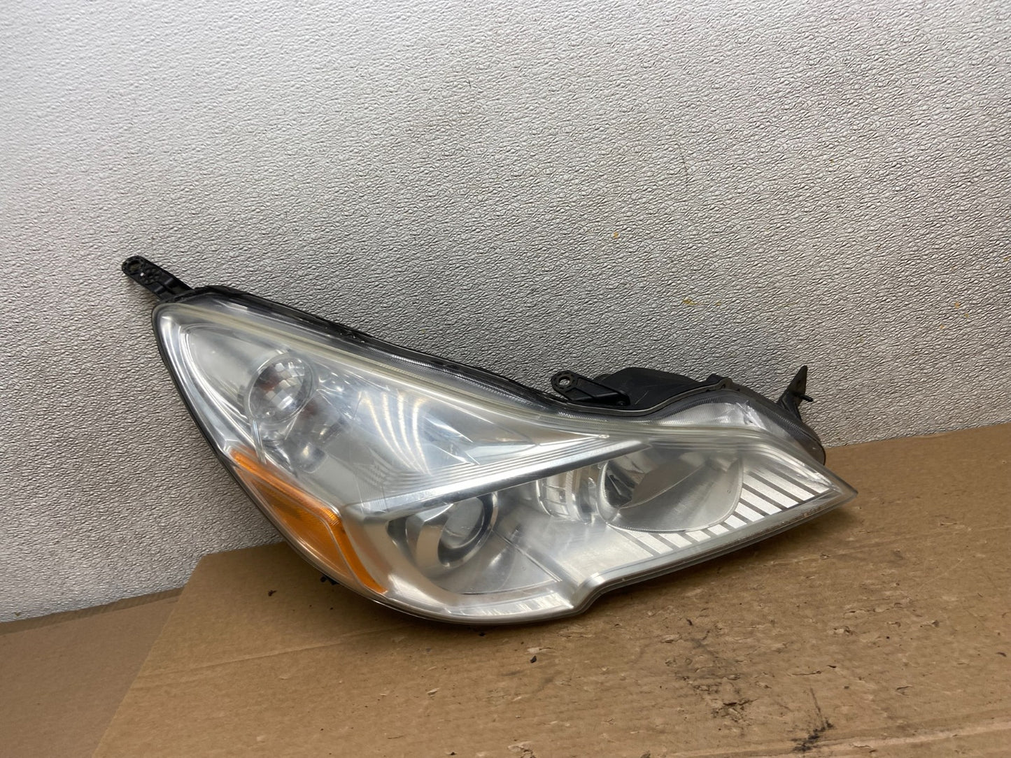 2013 - 2014 Subaru Legacy Outback Right Passenger Headlight AB4737 DW0