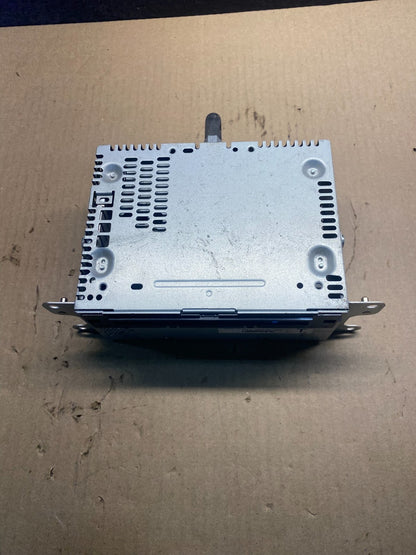 2014 to 2015 Ford Explorer Audio Equipment Radio Receiver AM FM CD AC8906 DG3