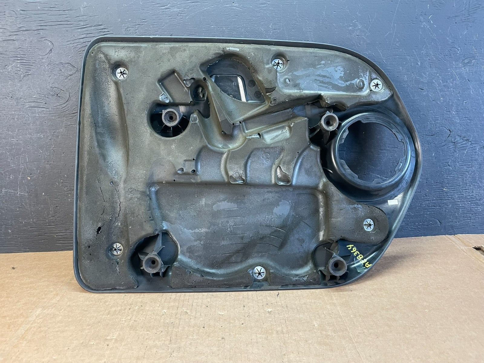 2015 to 2017 Chrysler 200 3.6L Jeep cherokee Engine Motor Cover Shield AE8364 DW5