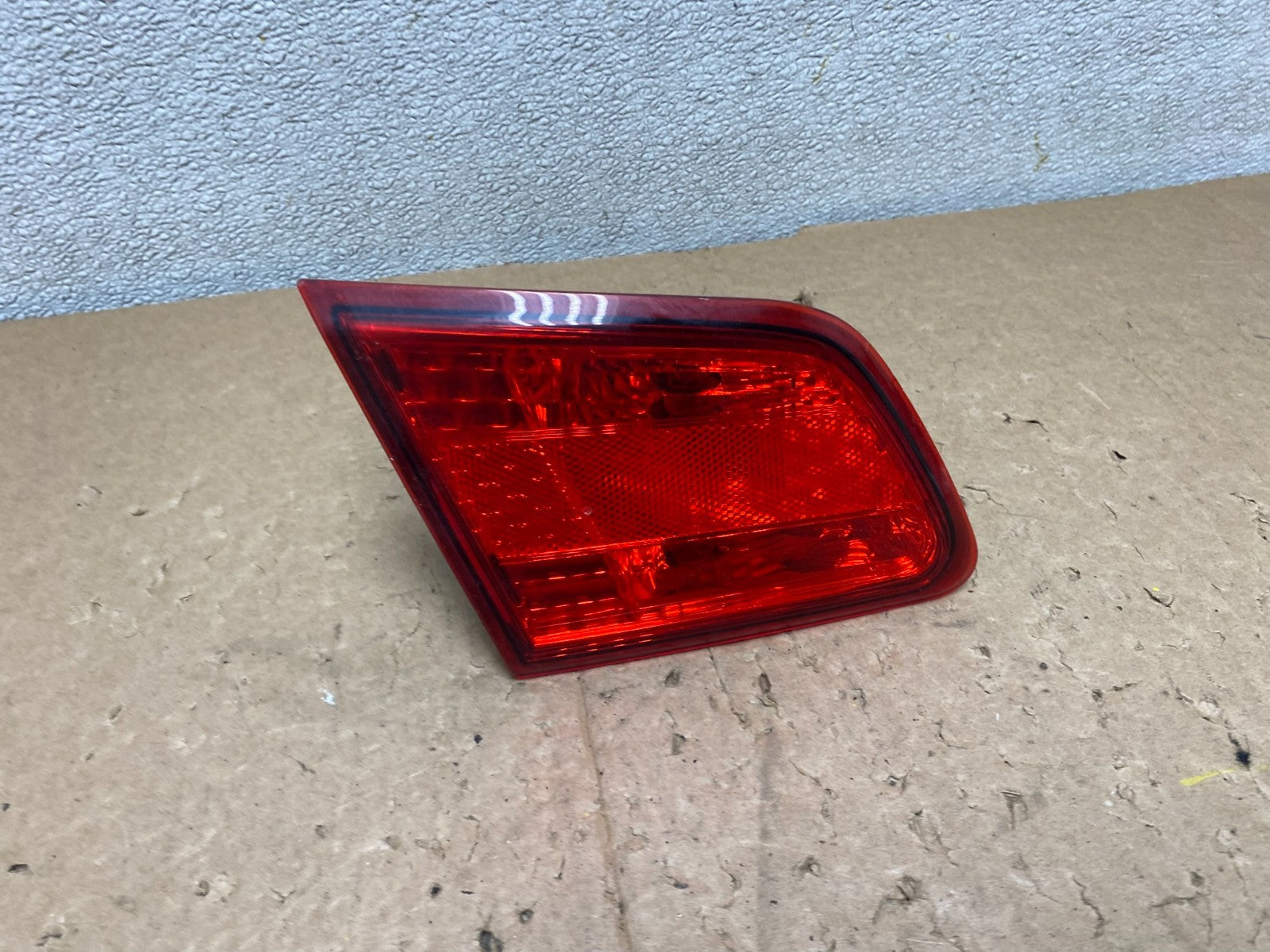 2010-2014 Subaru Legacy Left Driver Lh Side Tail Light Inner V0230 DW0