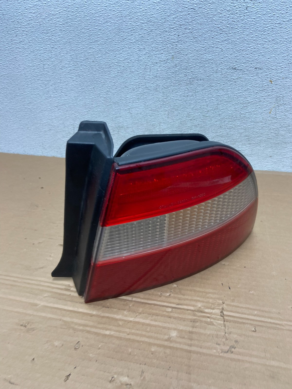 1994 - 1995 Honda Accord Right Passenger RH Side Tail light AD4197 DW2