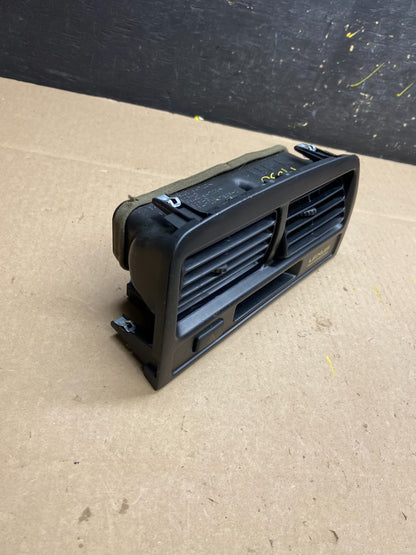 1997 to 2001 Lexus ES330 ES300 Front Center Side Air Vent t9250 DG1