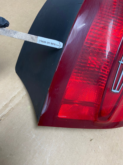 1998 to 2002 Lincoln Town Car Right Passenger RH Tail Light AC8402 LK3