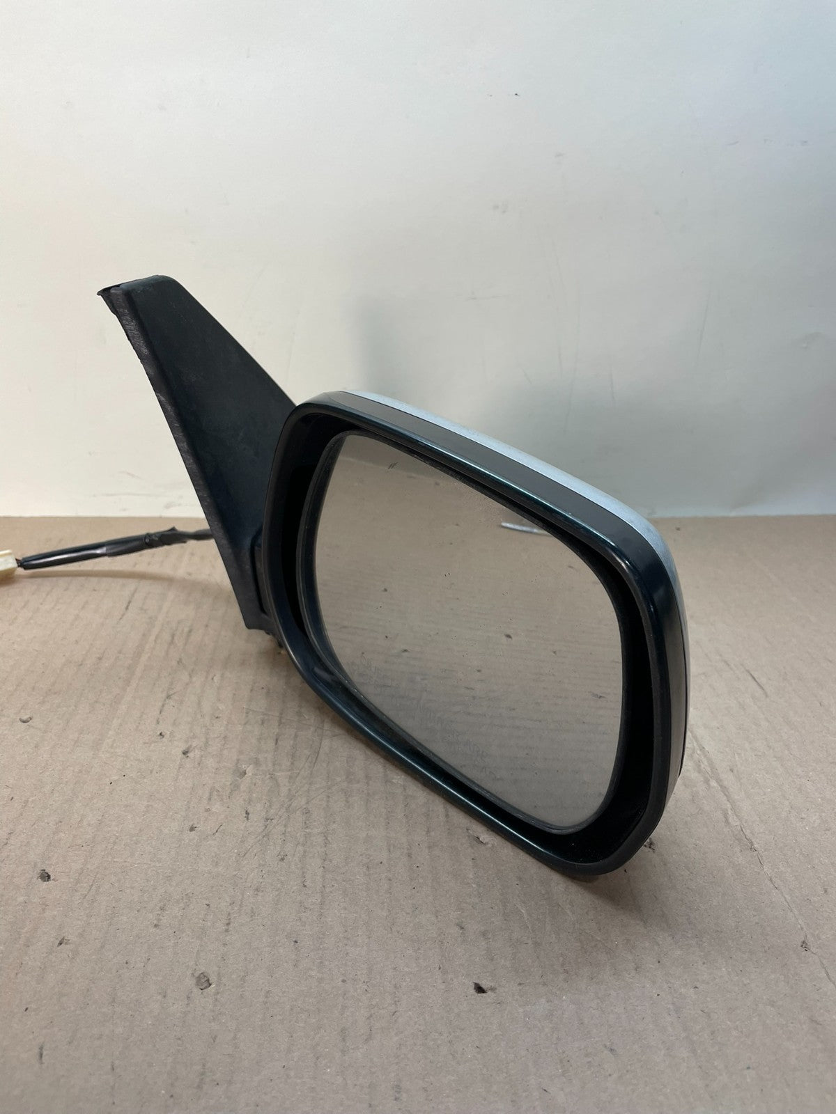 2001 to 2003 Toyota RAV4 Right Passenger RH Side View Door Mirror AJ0756 DG2
