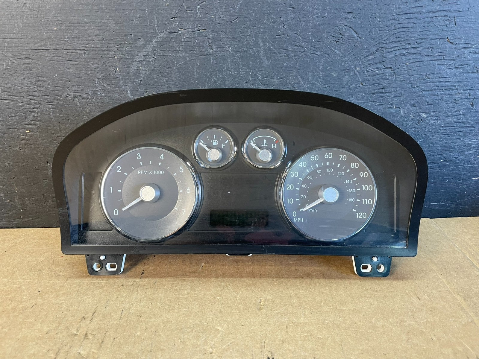 2006 2007 Ford Fusion Instrument Speedometer Gauge Cluster ad0408 DG0
