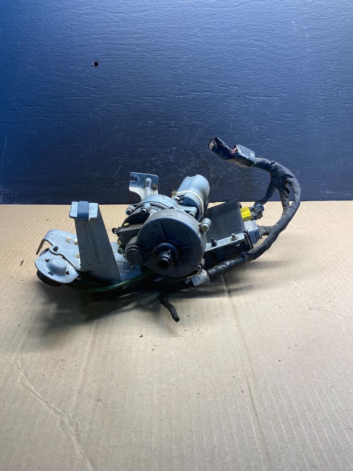 2009-2012 Ford Flex Power Lift Gate Hatch Control Module Motor AC0848 DG3