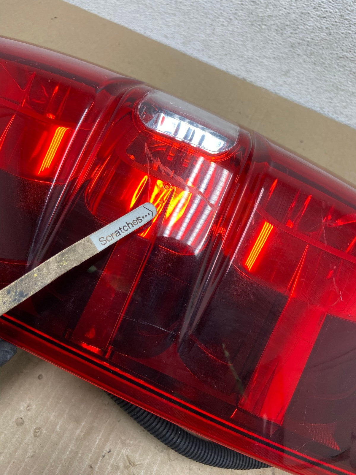 2008-2014 Chevrolet Tahoe Suburban Driver Lh Left Side Tail Light AE9644 LK3