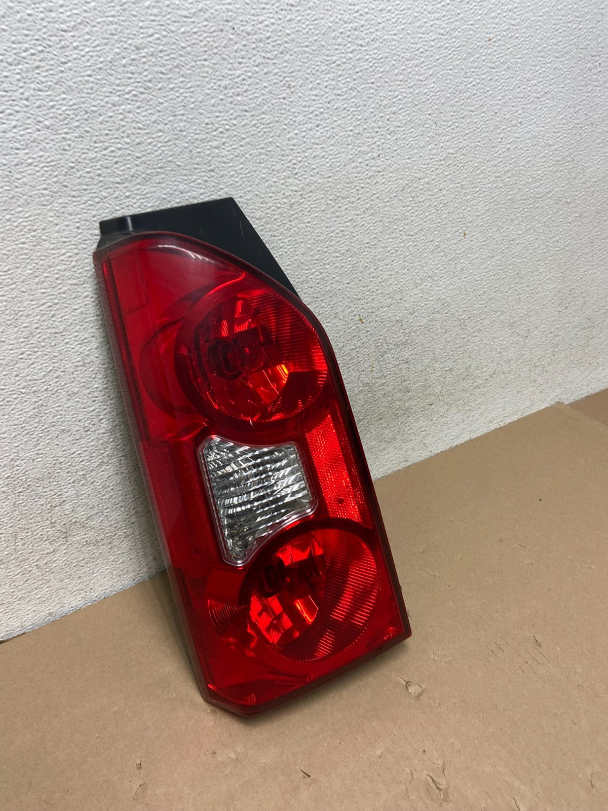 2005 to 2015 Nissan Xterra Tail Light Left Driver Lh Side AG5749 DW2