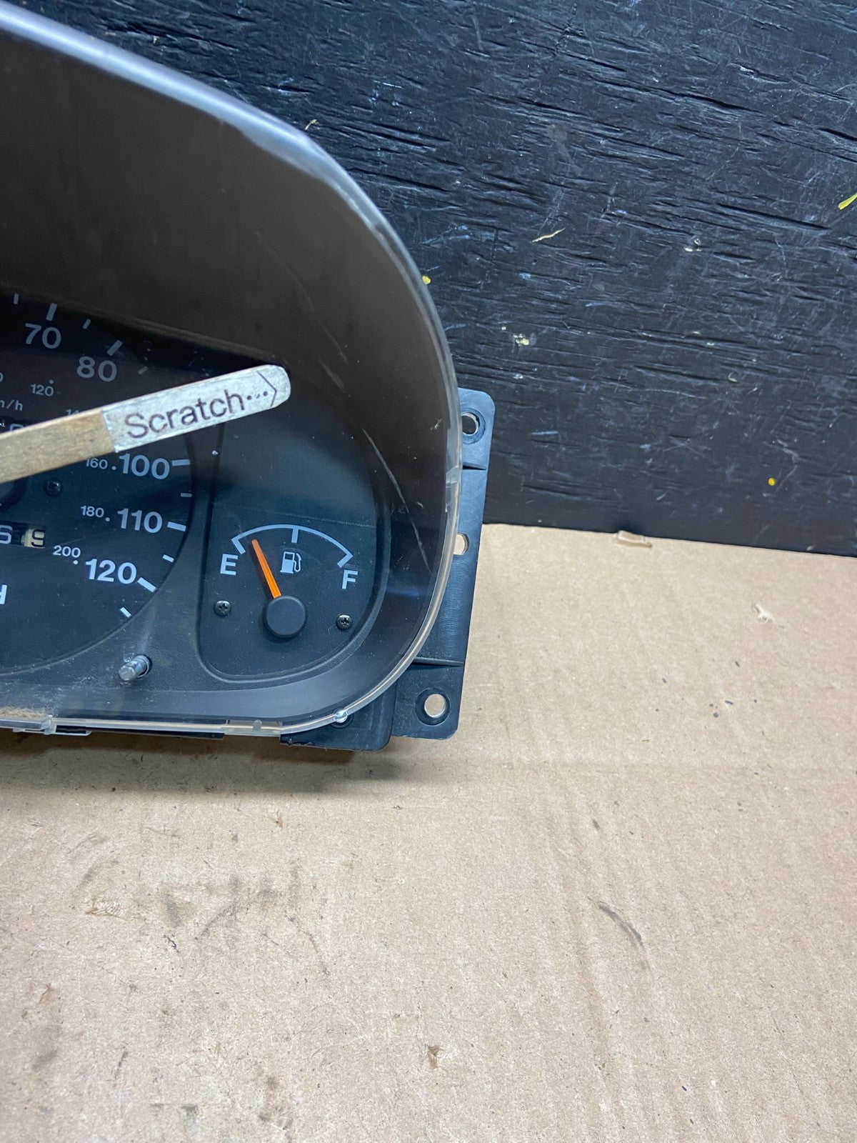 1998 to 1999 Isuzu Rodeo Speedometer Cluster Gauge OEM P7678 DG1