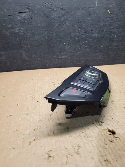 2013 to 2018 Nissan Pathfinder Radio Audio Information Control U5310 DG2