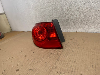 2007 to 2010 Hyundai Elantra Sedan Left Driver Side Tail Light AG7994 LK2