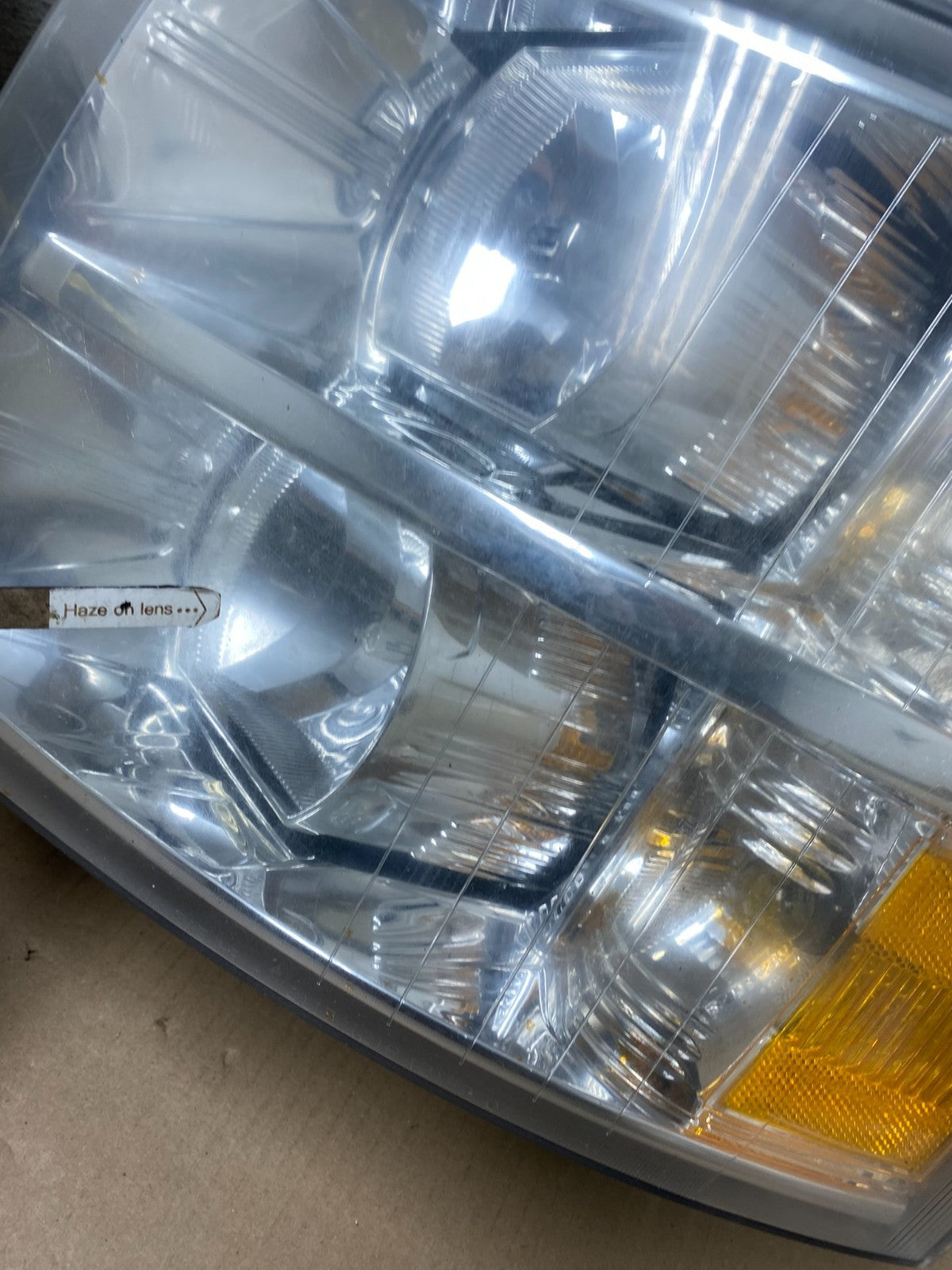 2007 to 2014 Chevrolet Silverado Left+Right Side Headlights AJ2476 DW7