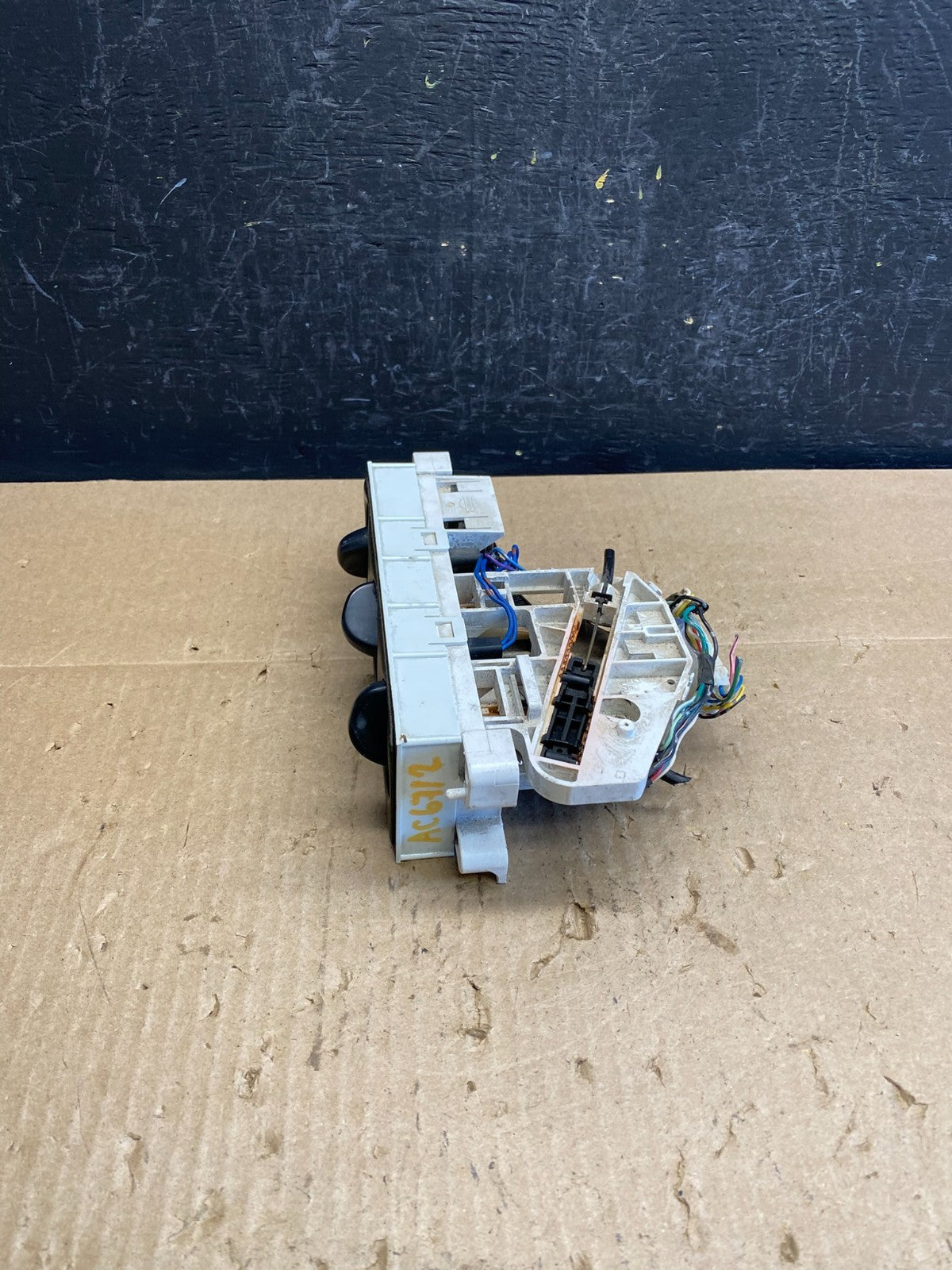 1999-2000 Nissan Xterra Heater A/C Climate Temperature Control ac6712 DG2