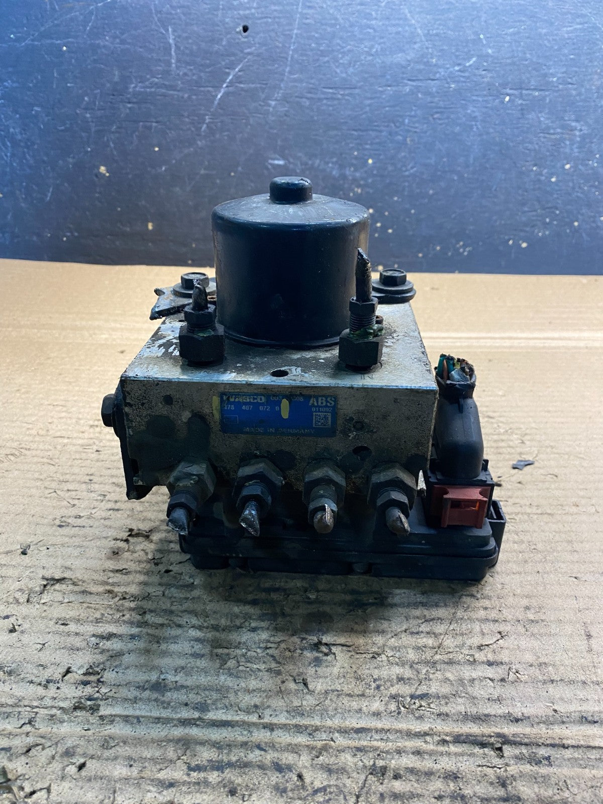 Wabco ABS Hydraulic ABS Pump With Module P/N 4784070720 AA3320 DG3