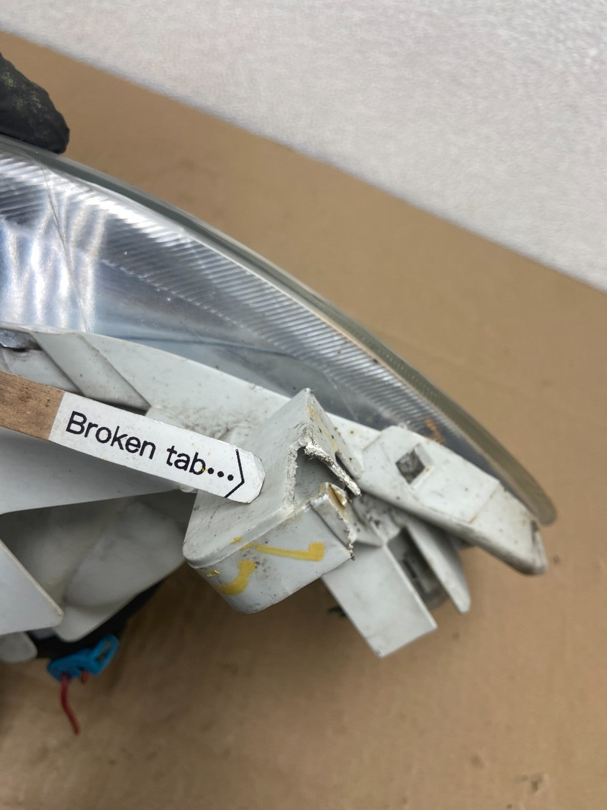 2005 to 2008 Toyota Corolla Left Driver LH side Headlight Oem AB6171 DW5