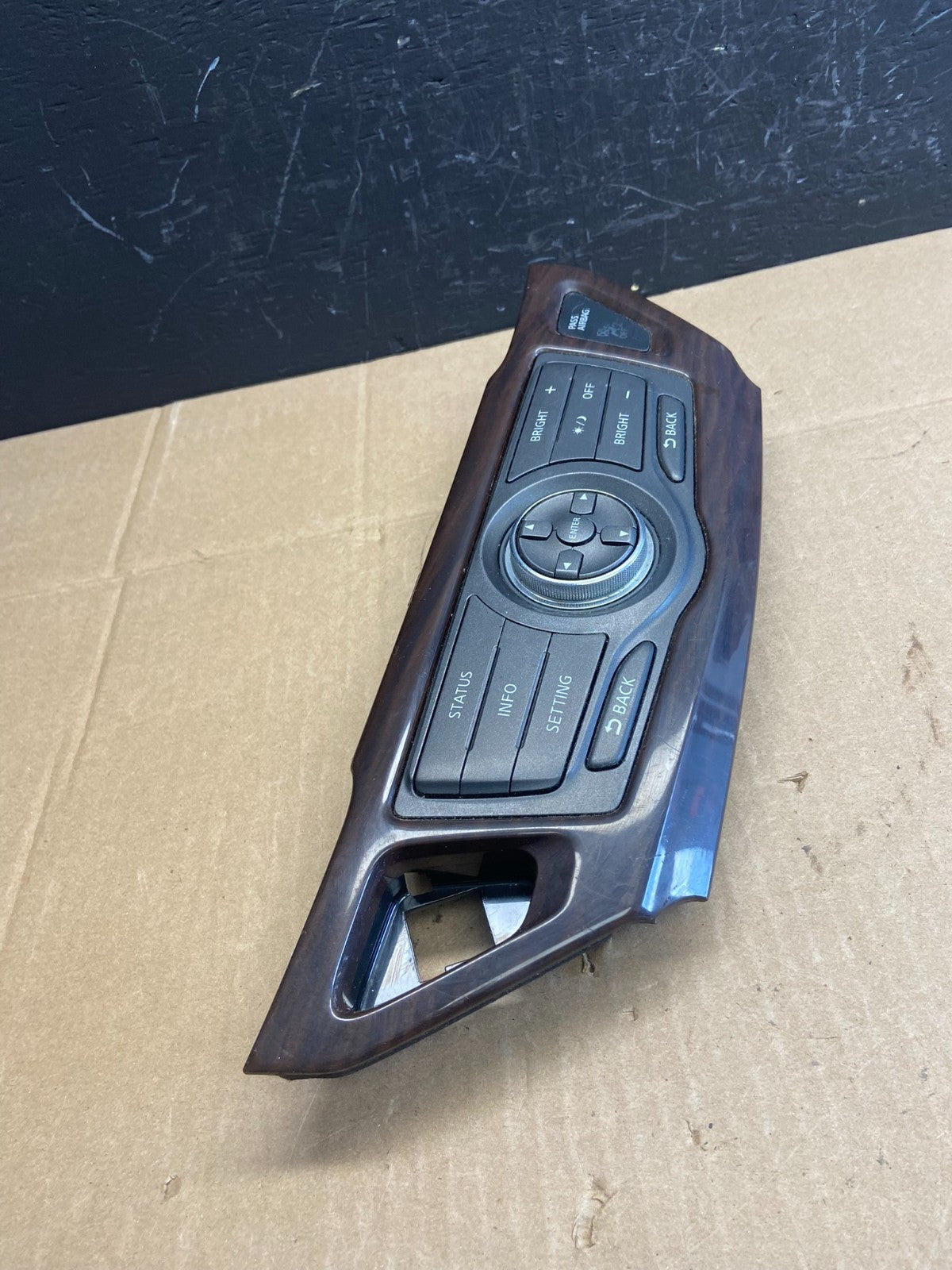 2013 to 2018 Nissan Pathfinder Radio Audio Information Control OEM AB9261 DG1