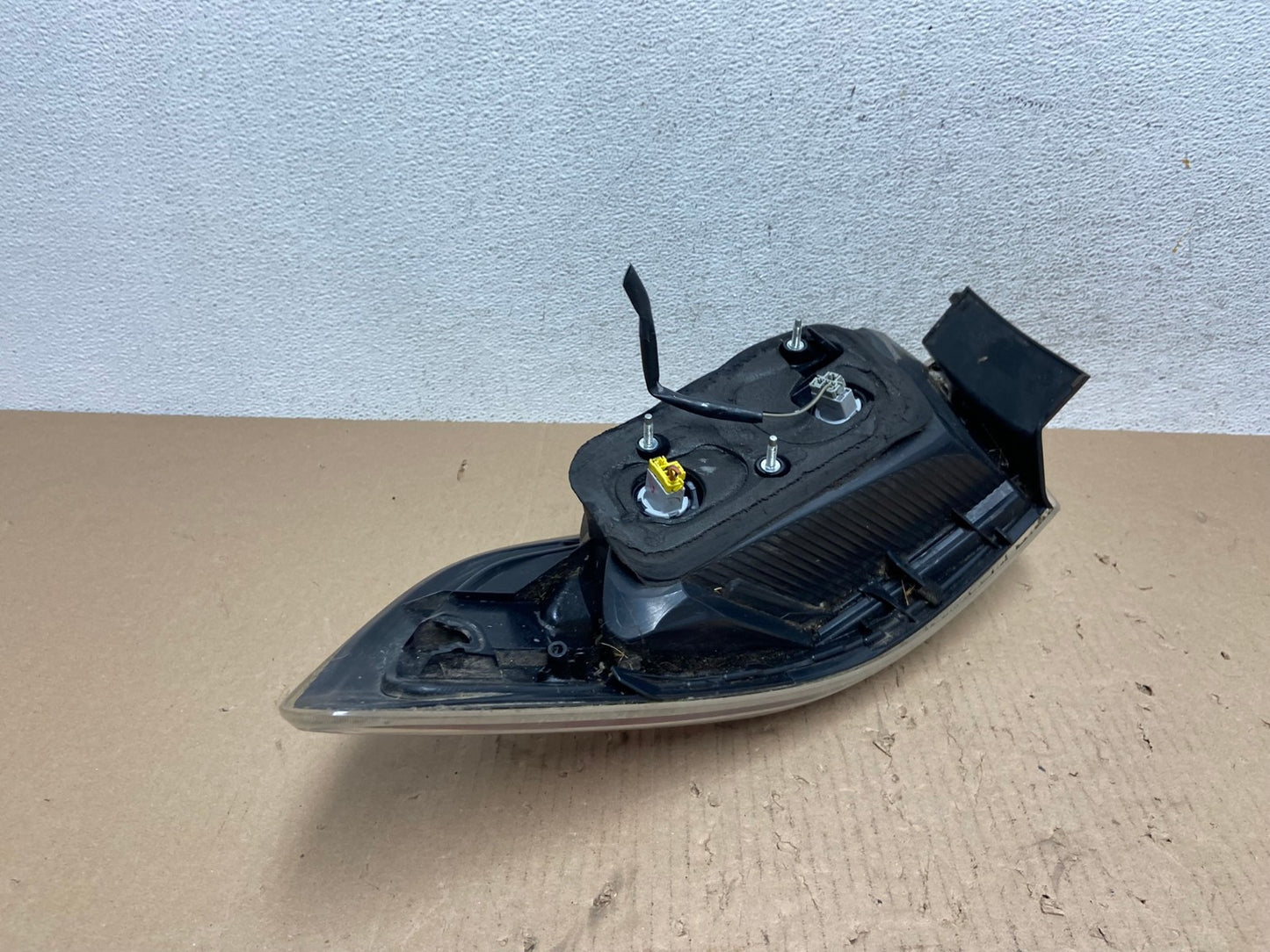 2010 2011 2012 2013 Mazda 3 Left Driver Lh Side Tail Light AE7360 LK4