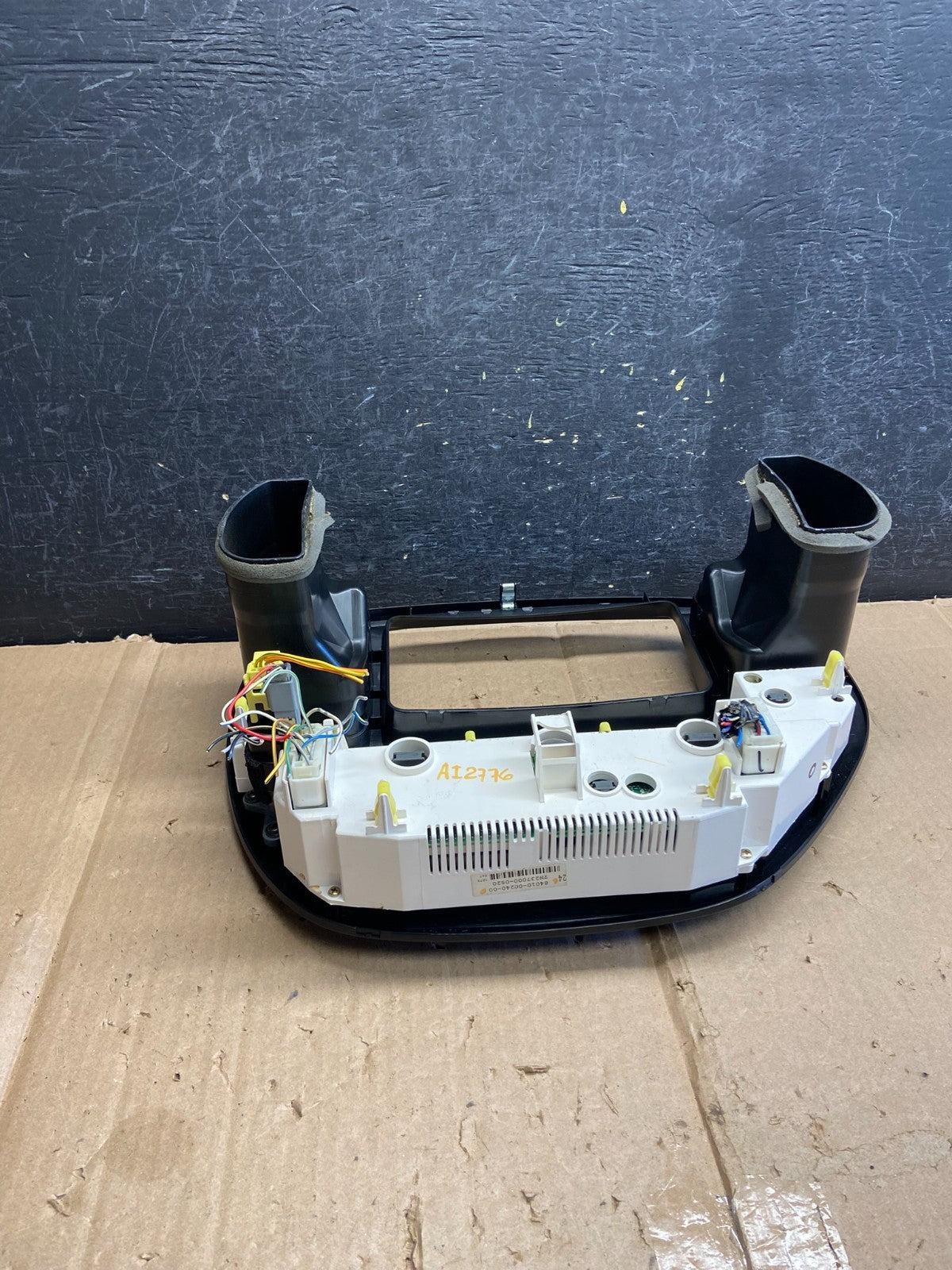 2004 2006 Toyota Tundra Climate Control Panel Radio Bezel AI2776 DG3