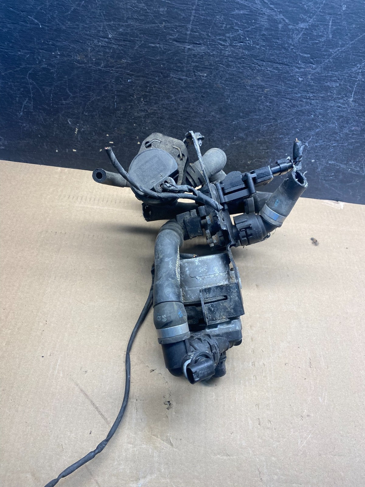 2014-2019 Mercedes W222 S550 S600 S63 Auxiliary AUX Circulation Water AH4755 DG0