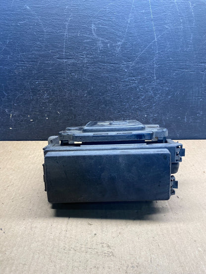 2006 Jeep Grand Cherokee Integrated Power Fuse Box Body Control Module AG7063 DG5