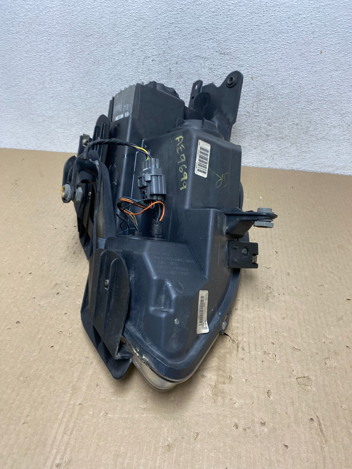 2007-2012 Gmc Acadia Xenon HID Headlight Left Driver LH Side AE9699 DW7