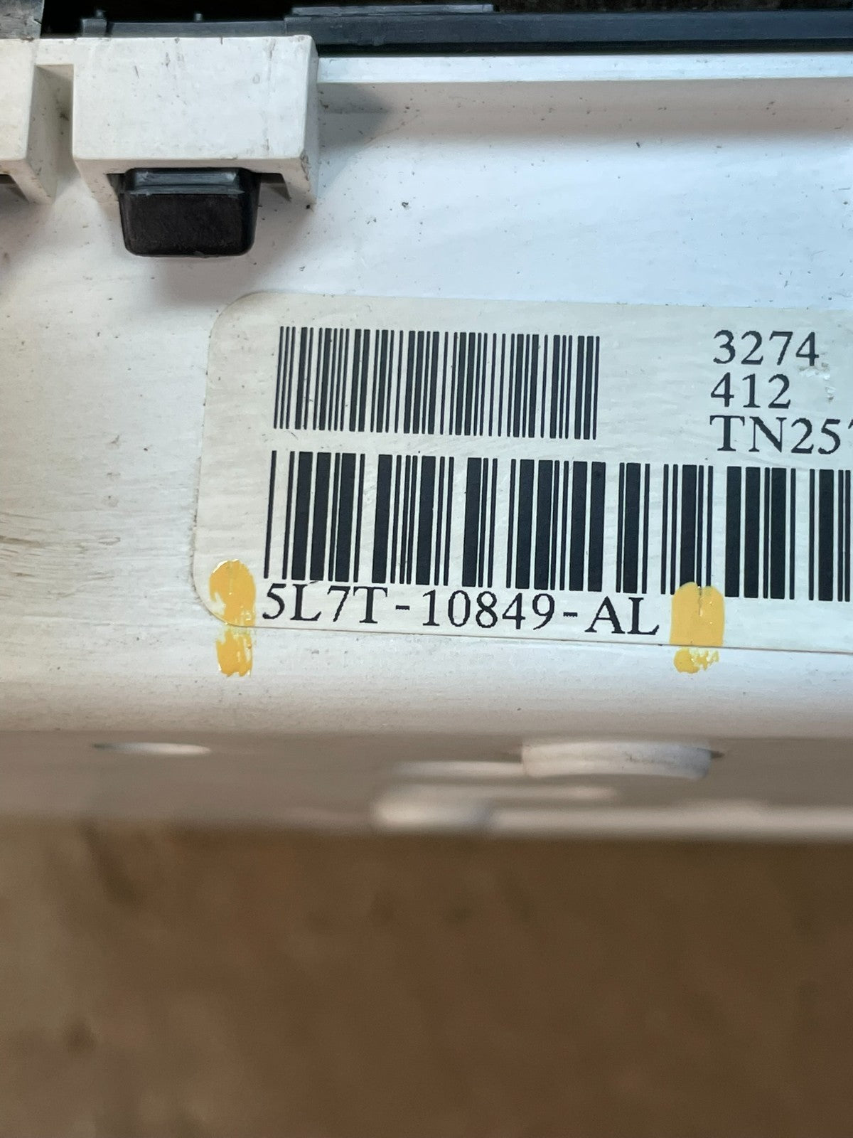 2005 to 2006 Lincoln Navigator Speedometer Gauge Cluster ae3376 DG7