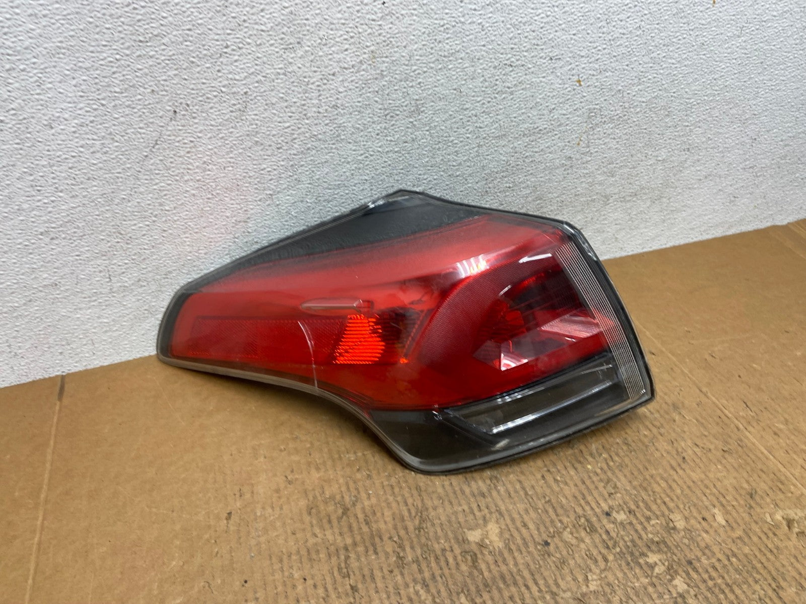 2016 2017 2018 Toyota RAV4 Left Driver LH Side Tail Light AE2680 LK2