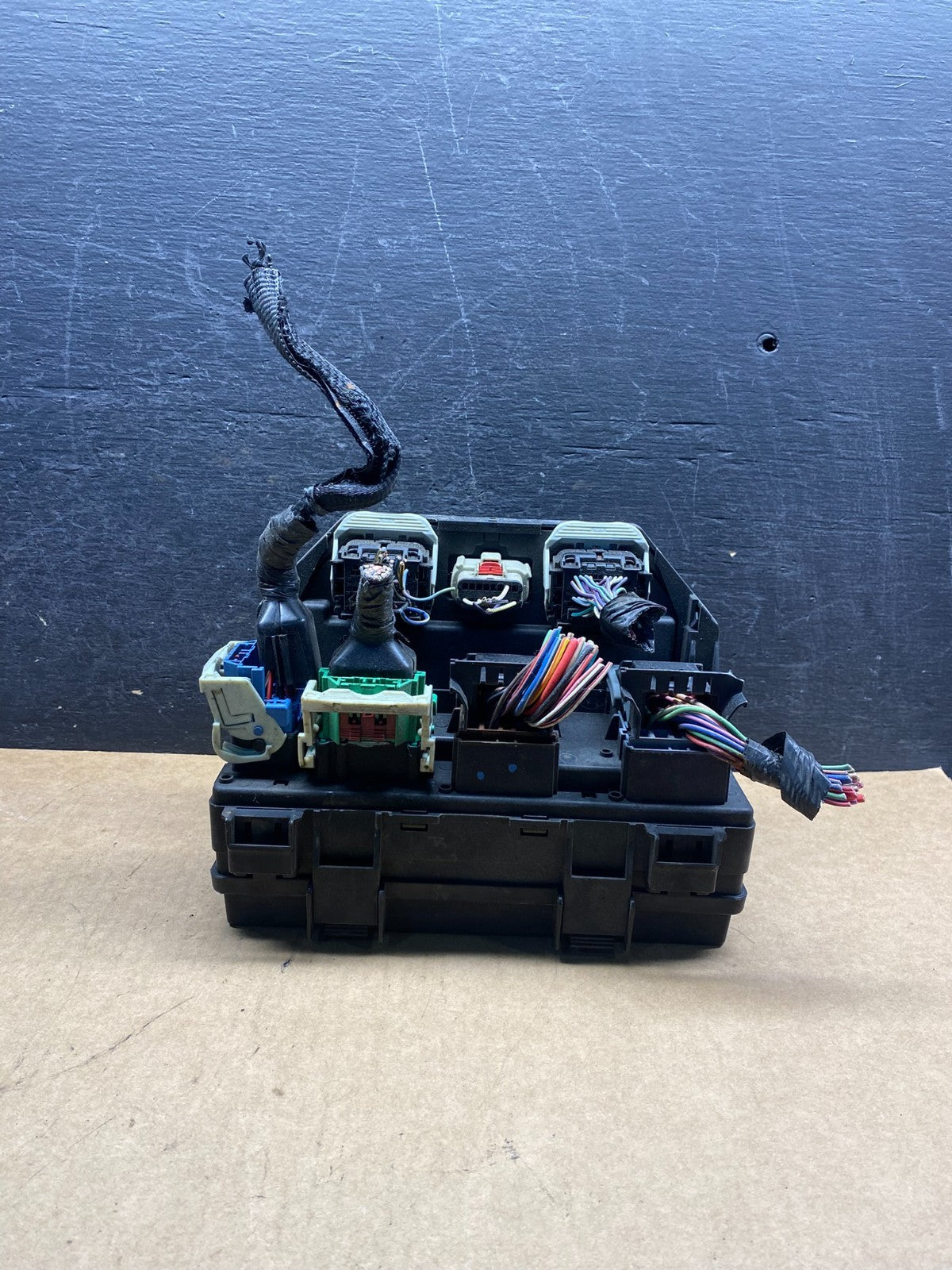 2009 2010 Liberty Nitro TIPM Power Integrated Fuse Box Module ah6992 DG1