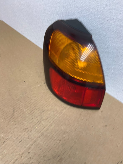 2001 to 2004 Subaru Legacy Outback Left Driver LH Tail Light AC1140 DW1