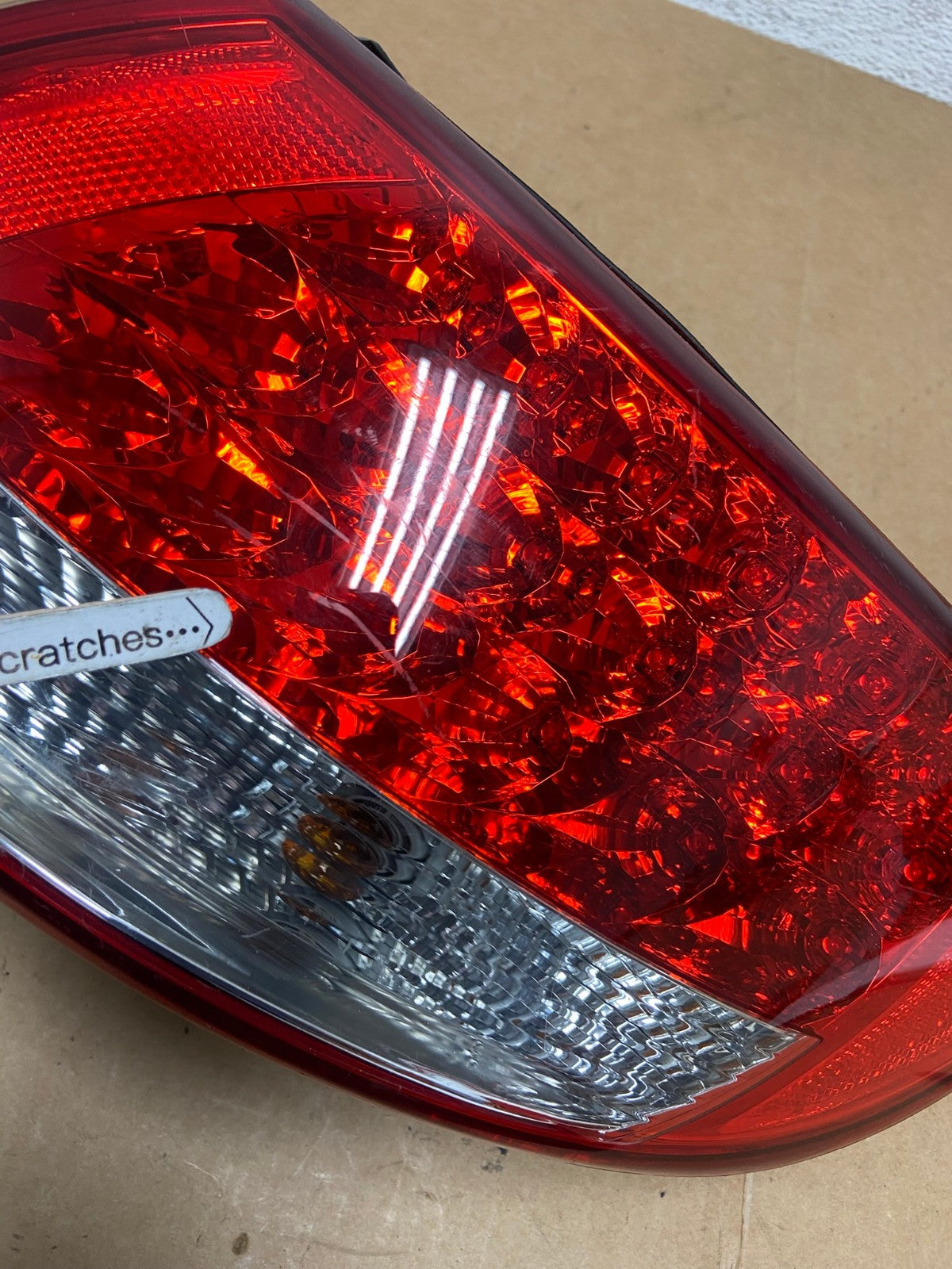 2006 2007 2008 2009 Hyundai Azera Right Passenger Tail Light AE2962 LK3