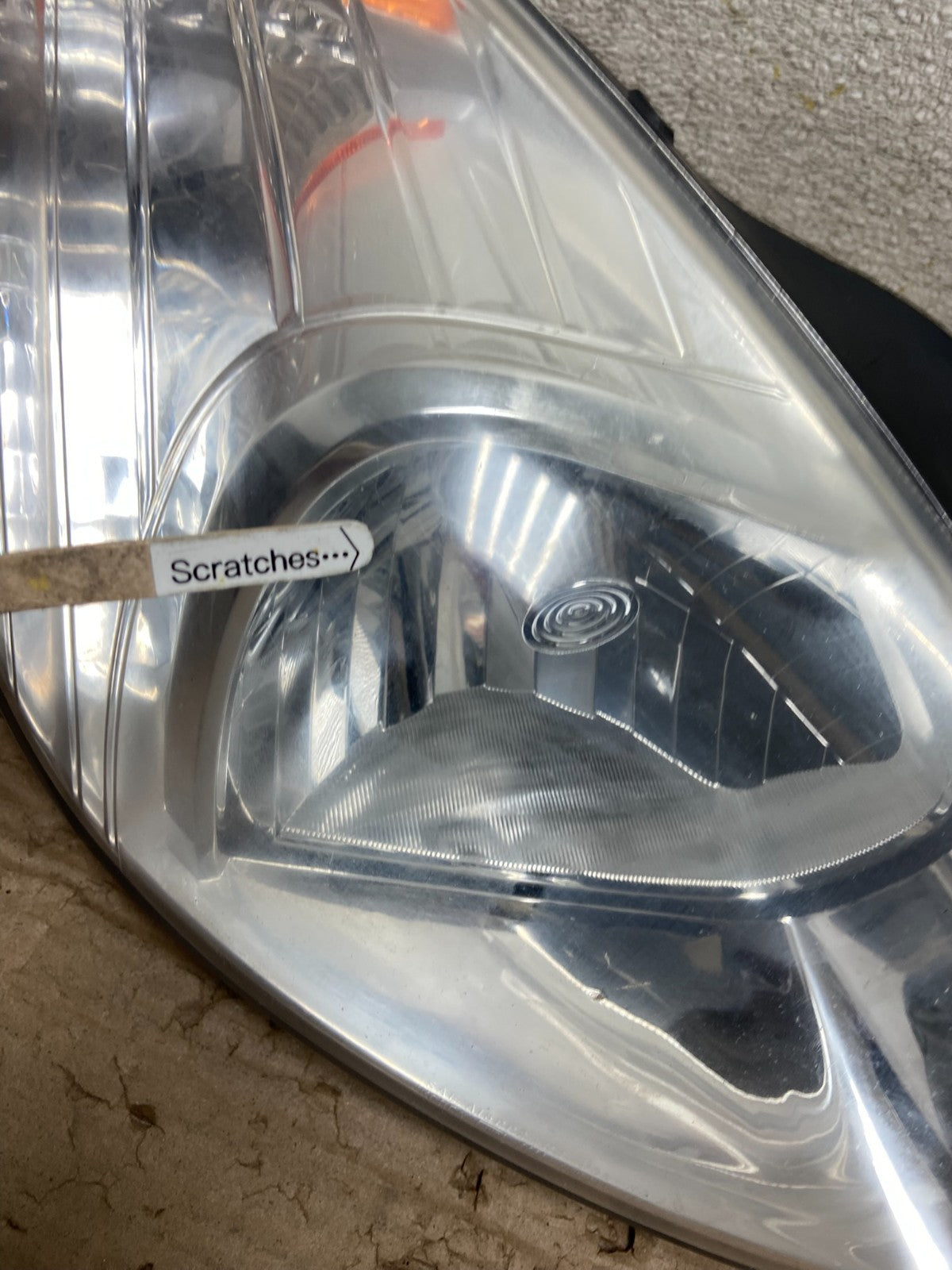 2006 to 2011 Hyundai Accent Sedan Right Passenger  Halogen Headlight AB1645 DW3