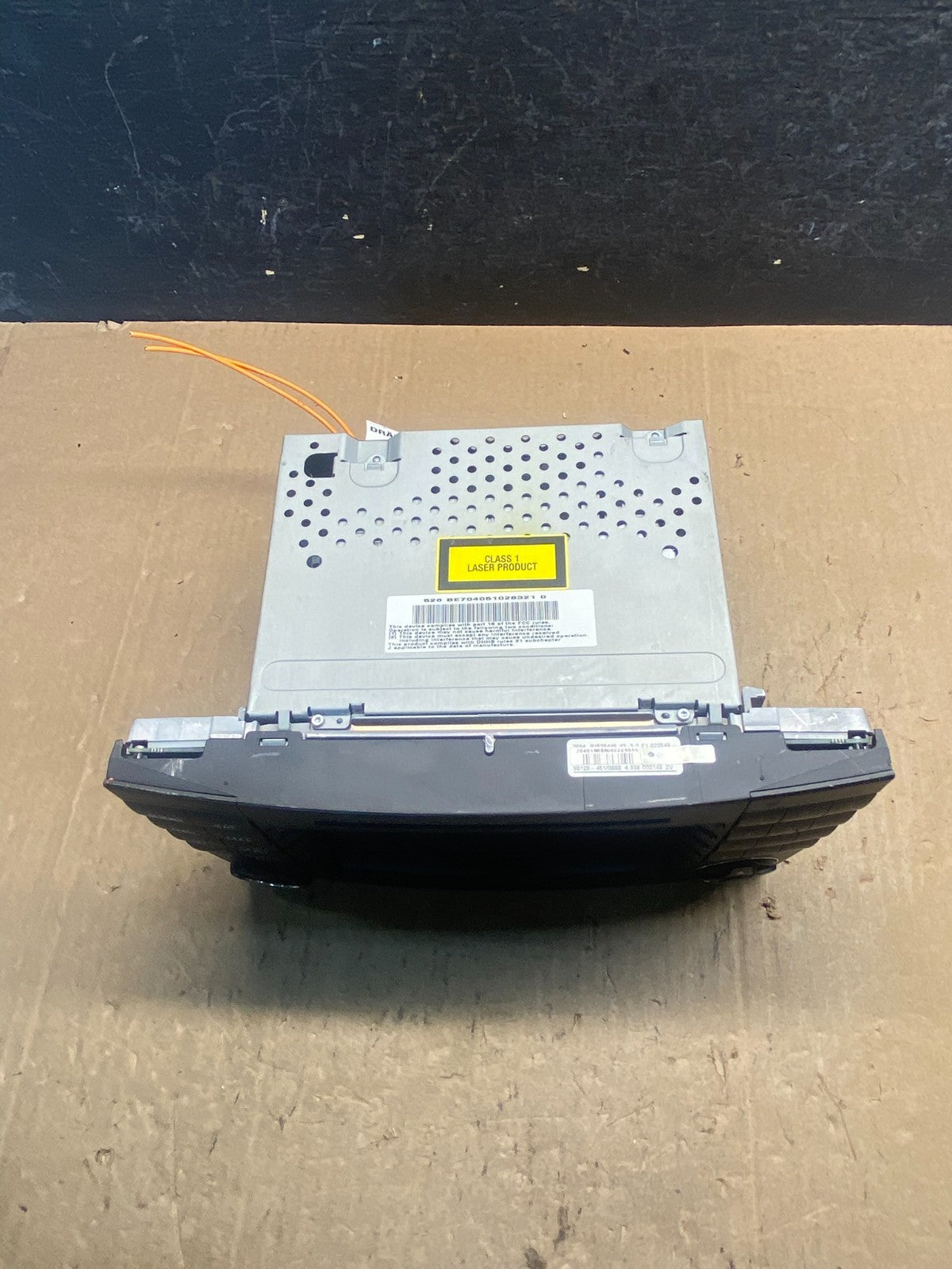2008-2010 Mercedes Benz R320 R350 Radio Screen Navigation Display ah4680 DG3