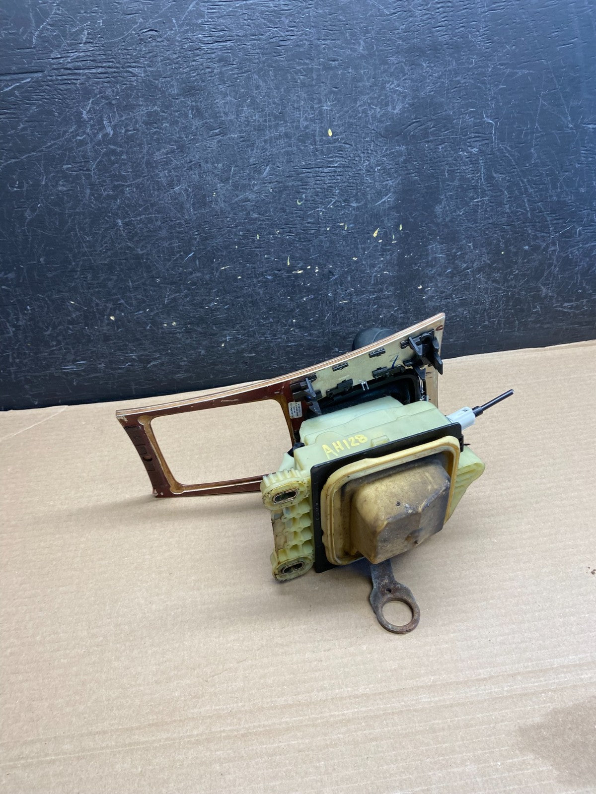 2002-2007 Mercedes-Benz W203 C230 C320 Shifter Gear Shift Selector AH12284