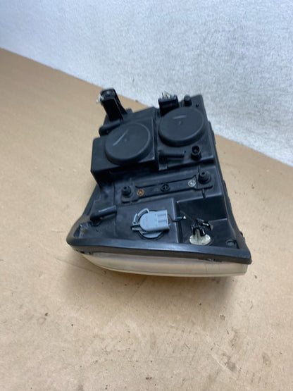 2002 to 2009 Gmc Envoy Left Driver Lh Side Headlight Halogen AG4535 DW8
