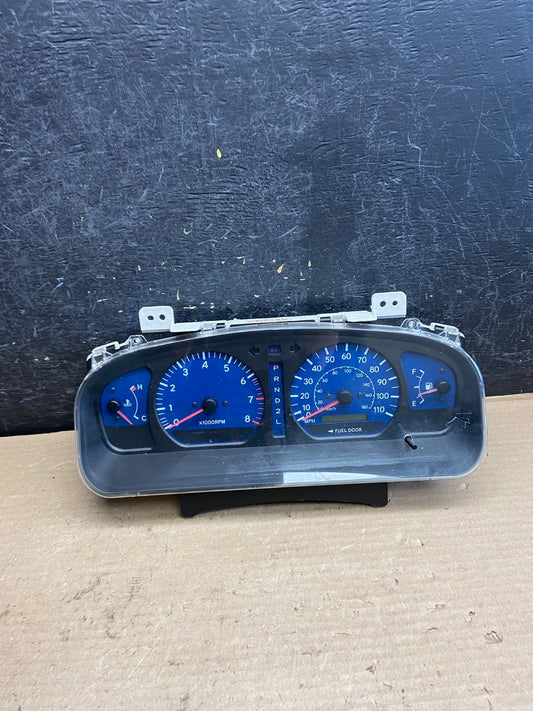 2001 2003 Toyota Sienna Speedometer Cluster Gauge ah3845 DG0
