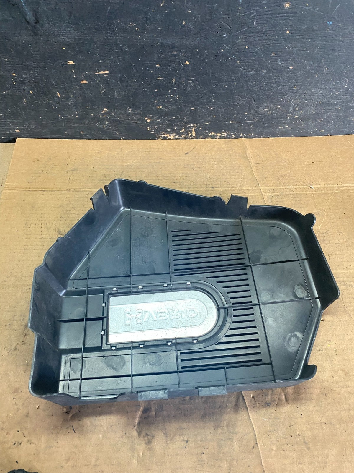 2008 2009 2010 Saturn Vue Hybrid 2.4L Battery Cover OEM q8473  DG4