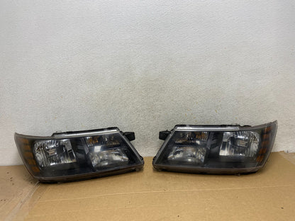 2009 to 2017 Dodge Journey Headlights Left+Right Set Halogen AH7750 DW0