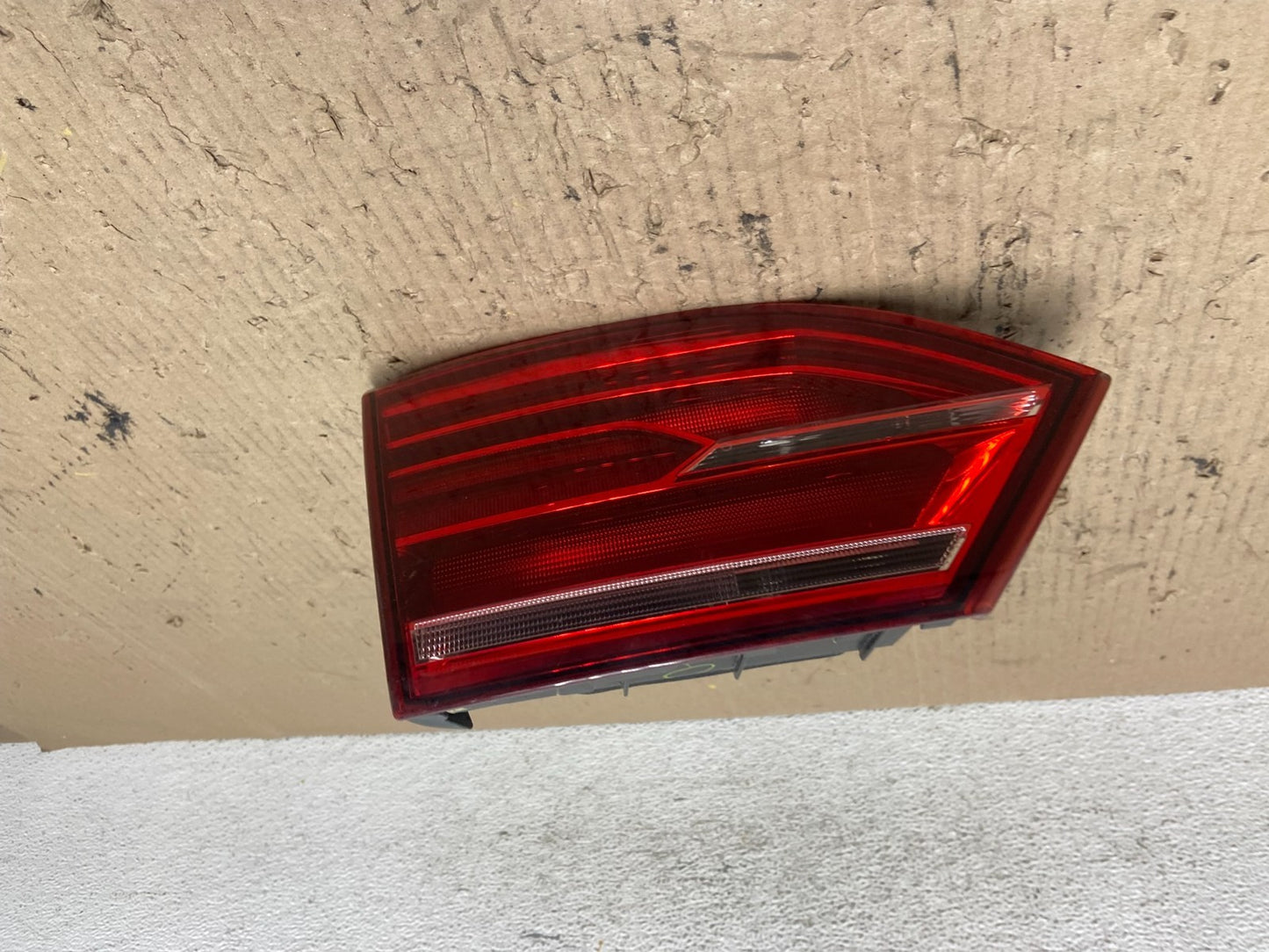 2013-2016 Volkswagen Jetta Hybrid Left Driver LH Inner Tail Light AF7159 DW0