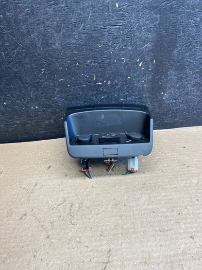 2011-2013 Kia Sorento Center Seat Heater Switches Aux USB Power Outlet AH5437 PS0