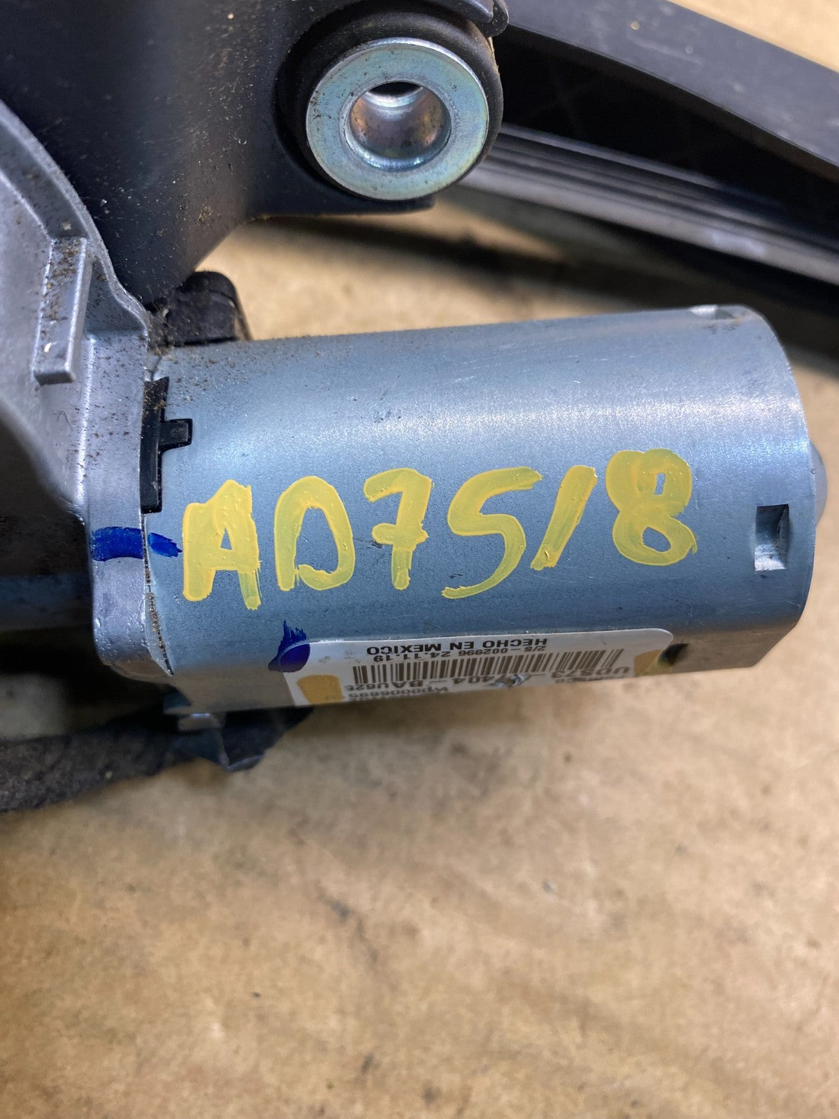 2020 to 2023 Ford Explorer Rear Windshield Wiper Motor ad7518 DG7