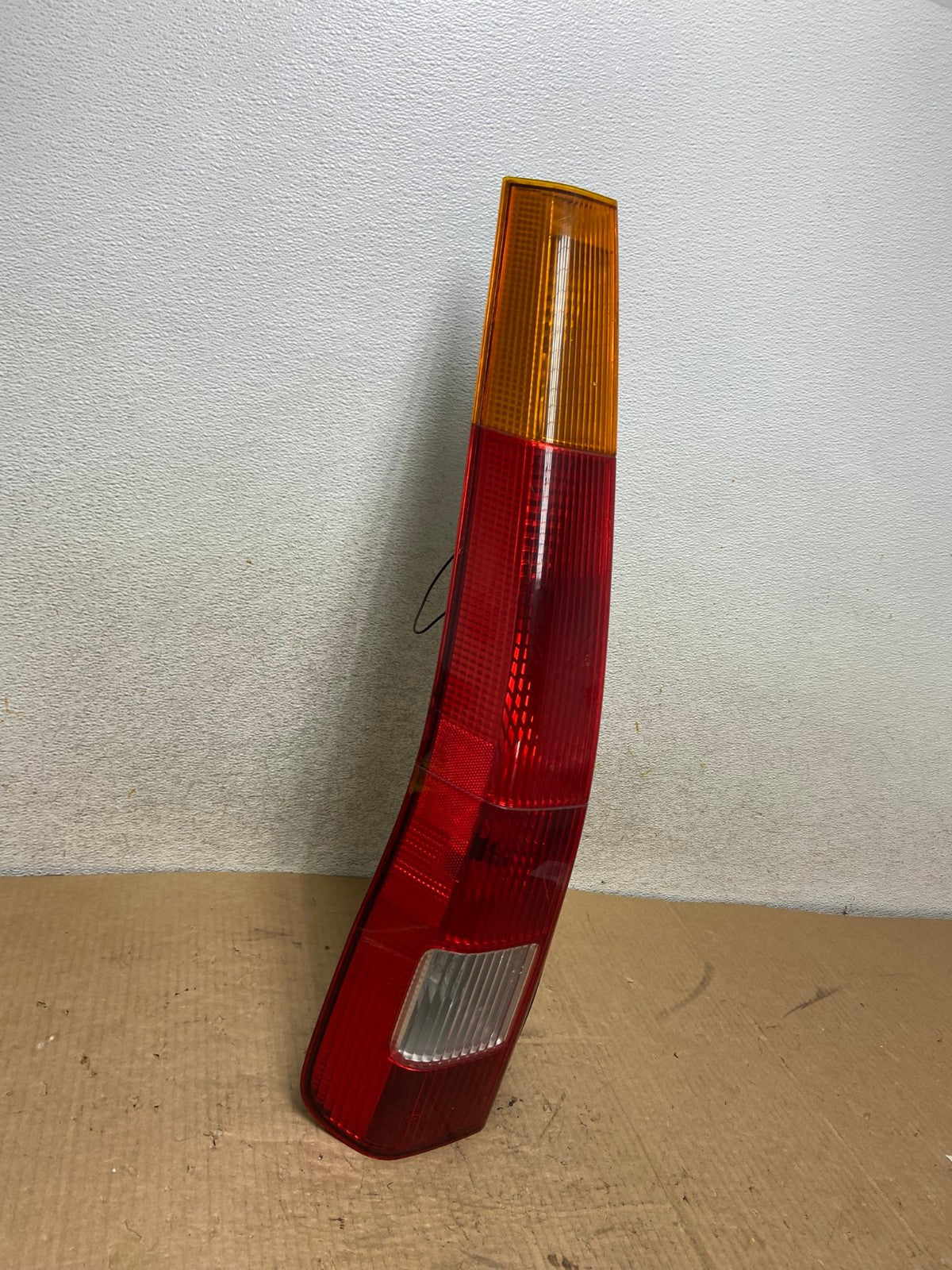 2002 2003 2004 Honda Crv Cr-v Left Driver Lh Tail Light AI8042 LK2
