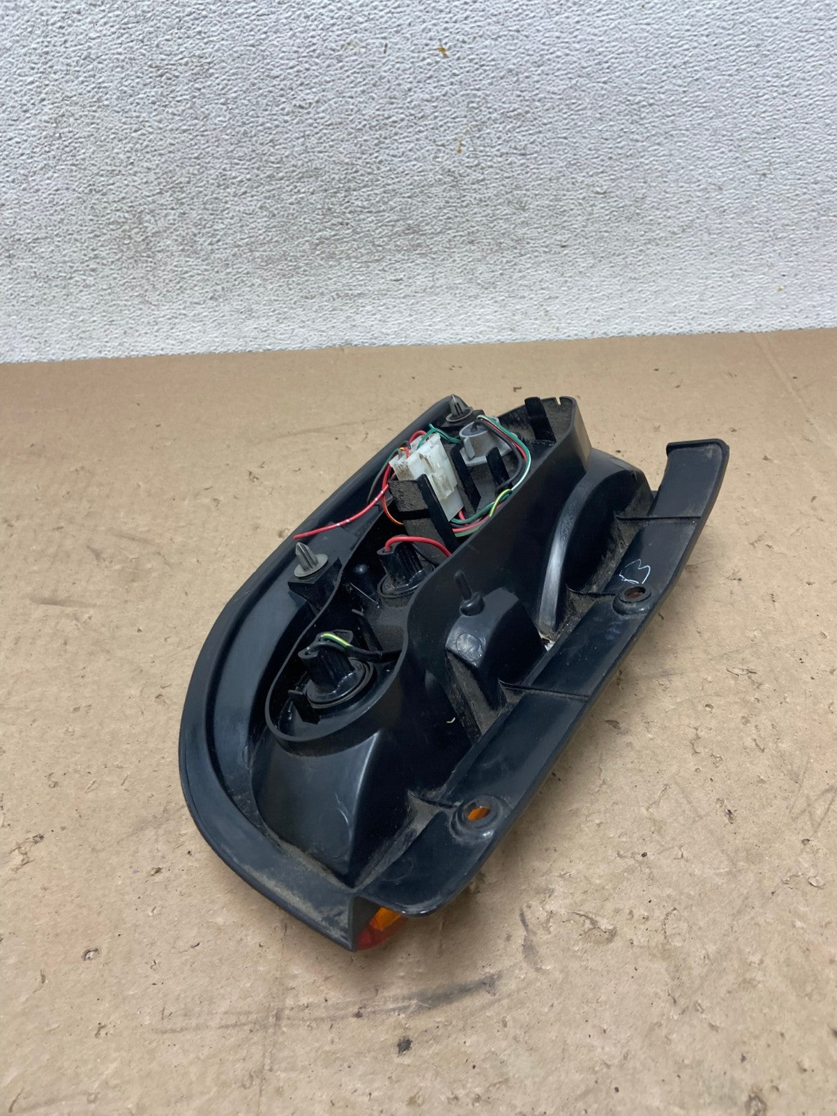 1999 to 2003 Suzuki XL-7 Vitara Left Driver LH Side Tail Light AG5362 LK6
