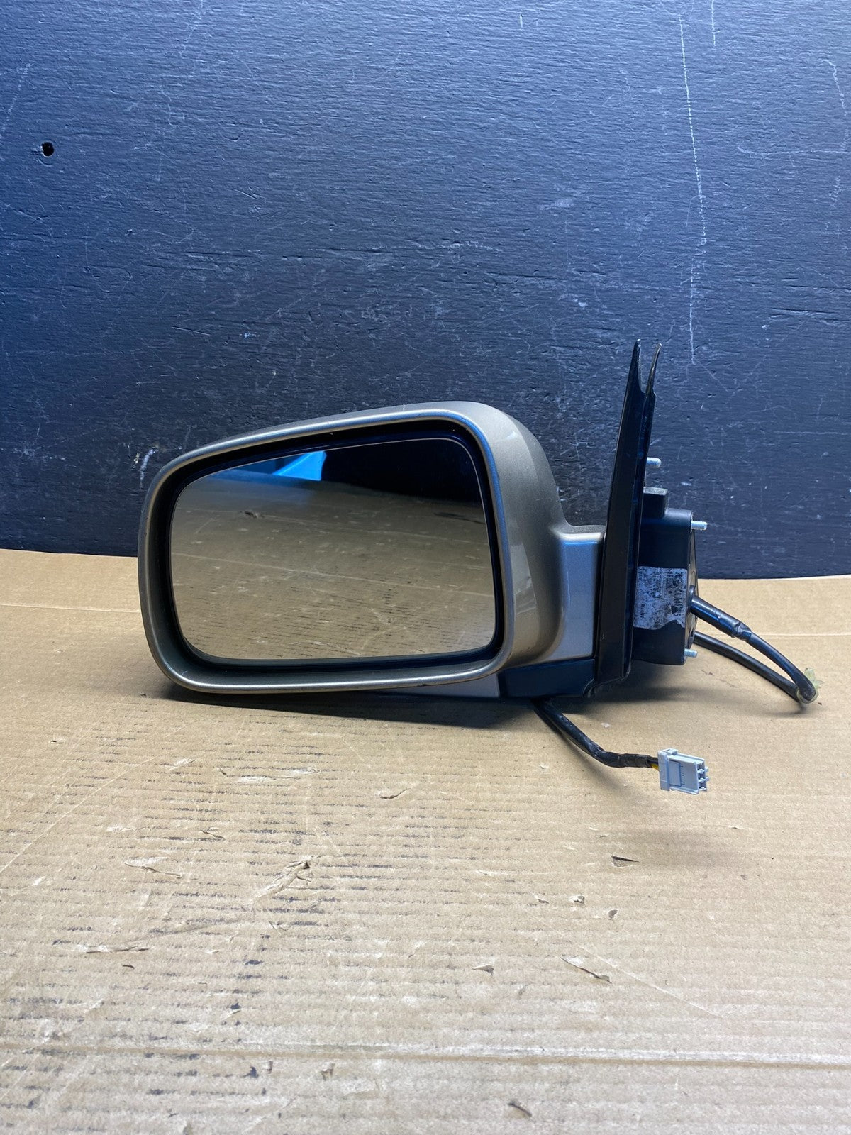 2002-2006 Honda CR-V CRV Left Driver LH Side View Door Mirror AD6669 DW8