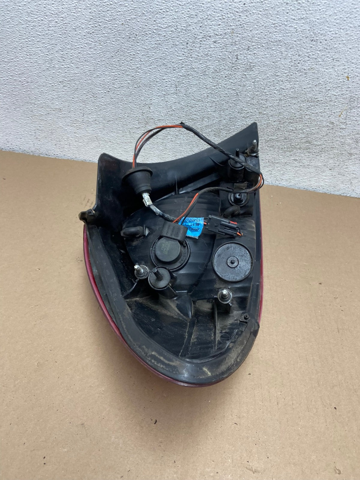 2004 2005 2006 2007 Ford Taurus Right Passenger Side Tail Light AF2998 LK5