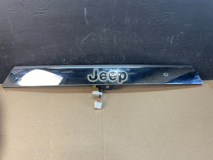 2011-2013 Jeep Grand Cherokee Liftgate Garnish Molding Trim W/ Camera AC1903 DG0