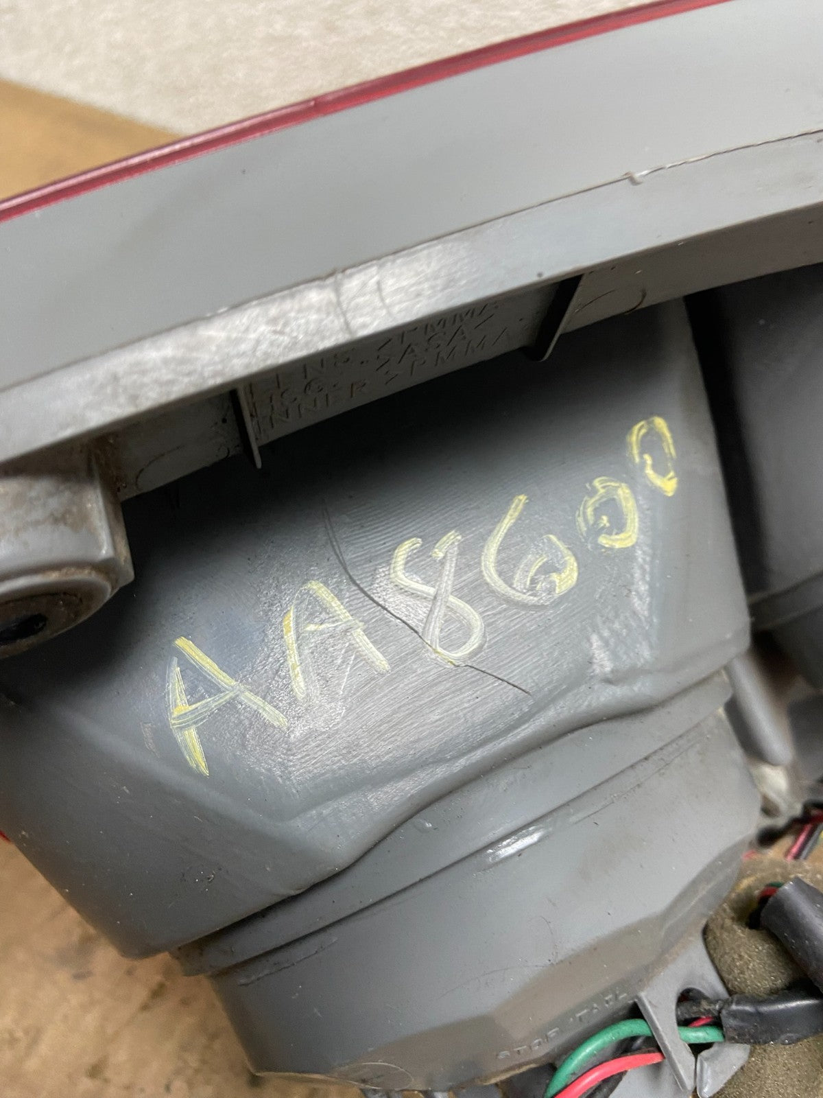 2003 2004 2005 Honda Pilot Left Driver LH Side Tail Light Oem AA8600 LK6