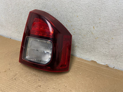 2014 - 2017 Jeep Compass Right Passenger Side Tail Light AH8976 LK2