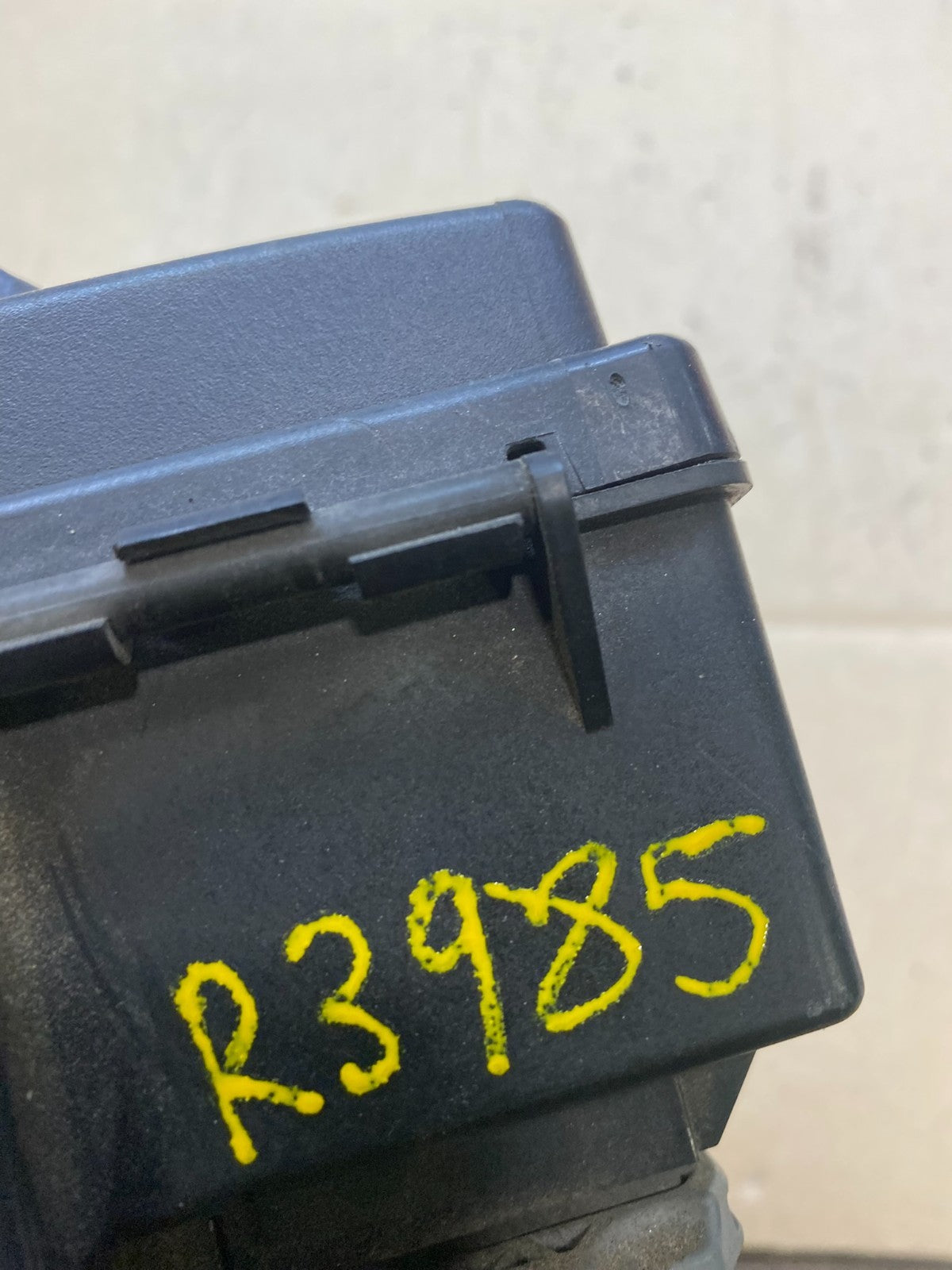 2005 Jeep Grand Cherokee Fuse Box Relay Body BCM Module Panel Oem r3985 DG9