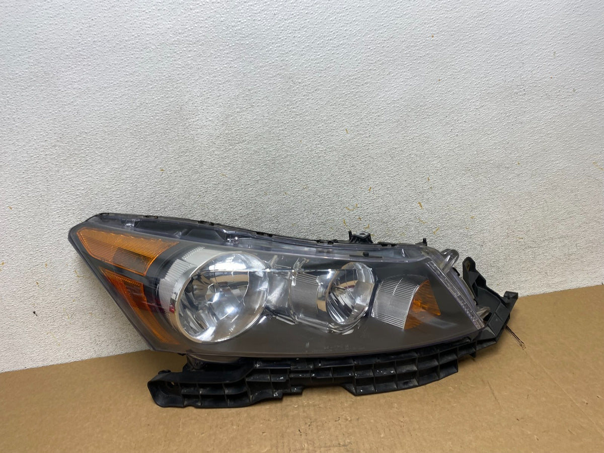 2008 to 2012 Honda Accord Sedan Right Passenger RH Headlight TYC AI3347 DW0