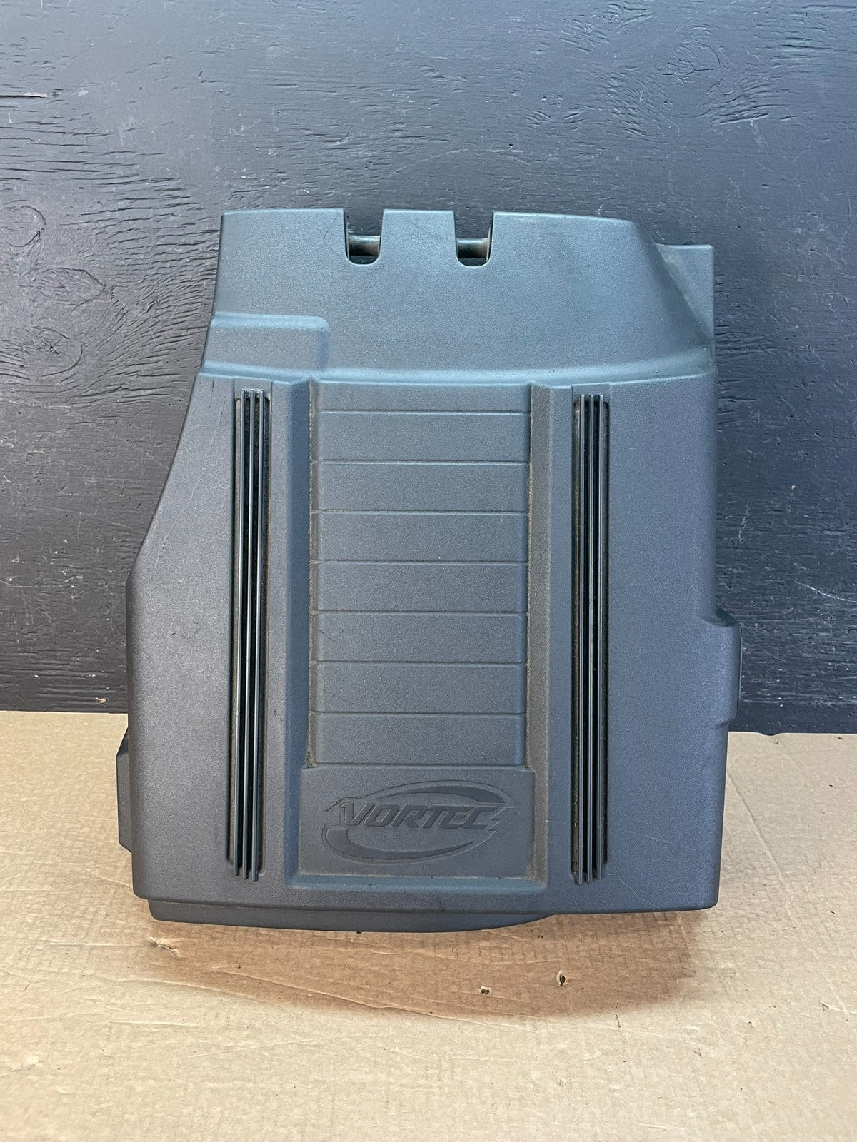 2008 to 2013 GMC Yukon Vortec Engine Cover Shield AF5306 DG0